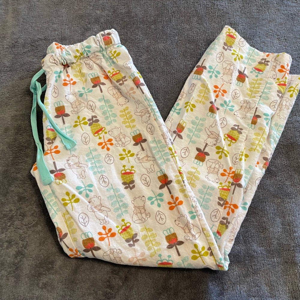 Disney Winnie the Pooh Garden Print Pajama Pants